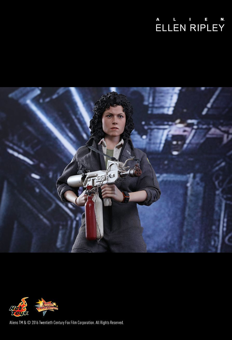 Illustration for article titled Hot Toys Just Revealed the Ultimate Ellen Ripley Alien Figure